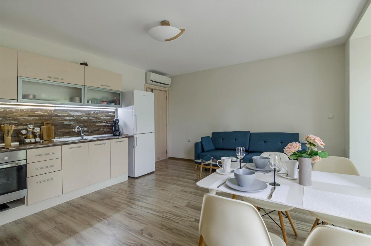 Garden Palace Apartment Варна Екстериор снимка