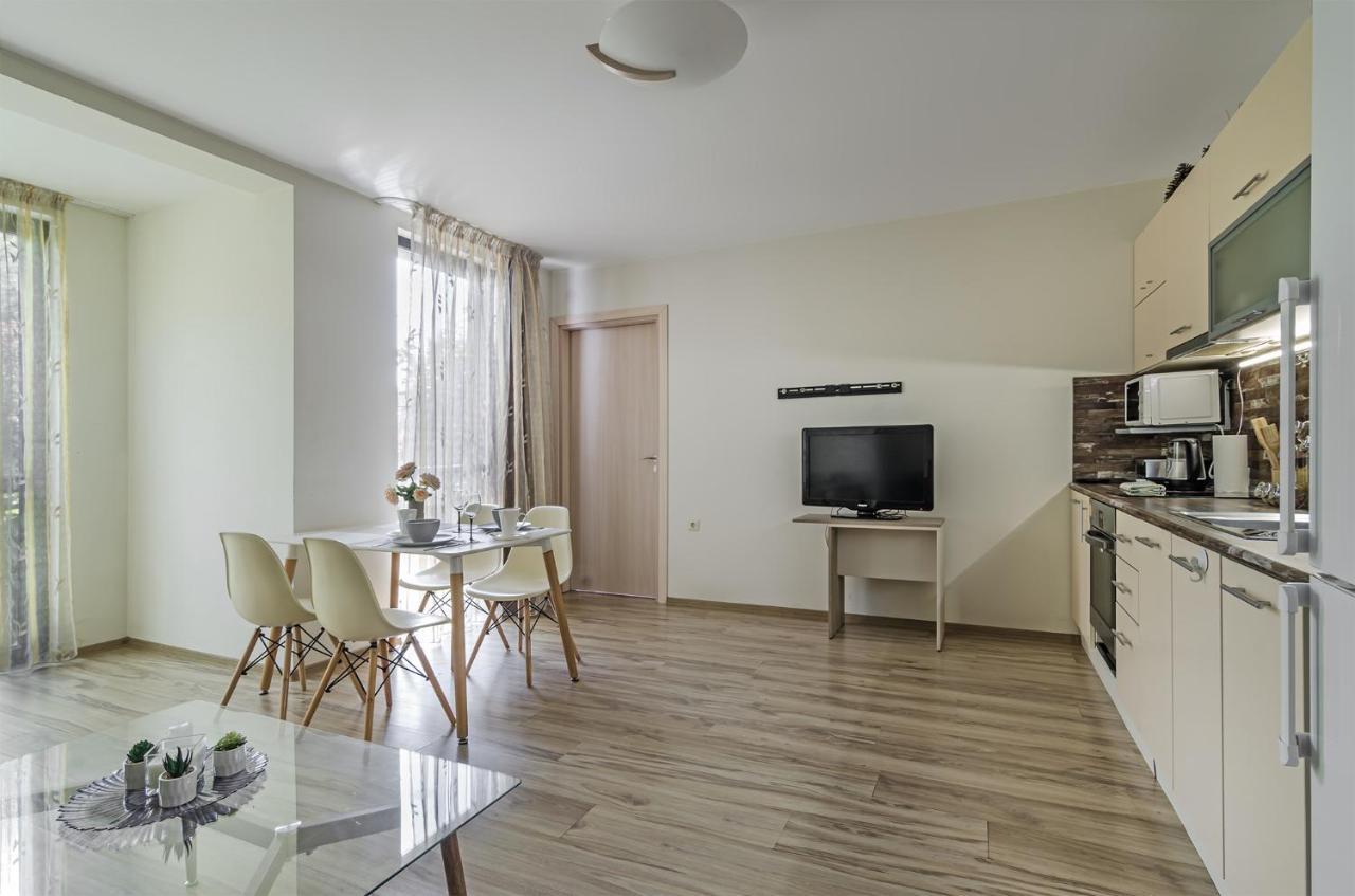 Garden Palace Apartment Варна Екстериор снимка